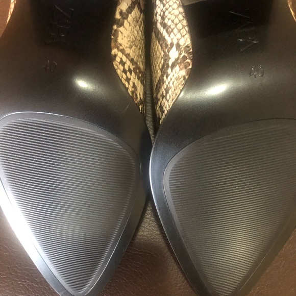 Zara Animal Print V-Vamp Cowboy Ankle Boot Size 9 - Picture 8 of 8